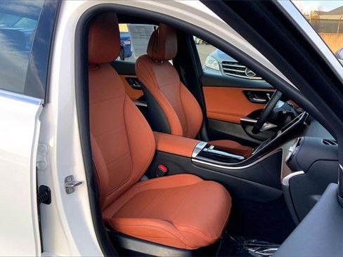 Used 2025 Mercedes-Benz C 300 4MATIC Sedan image 7
