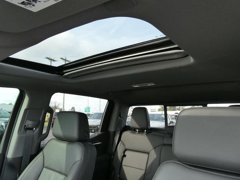 Certified 2025 Chevrolet Silverado 1500 RST AWD/4WD image 27