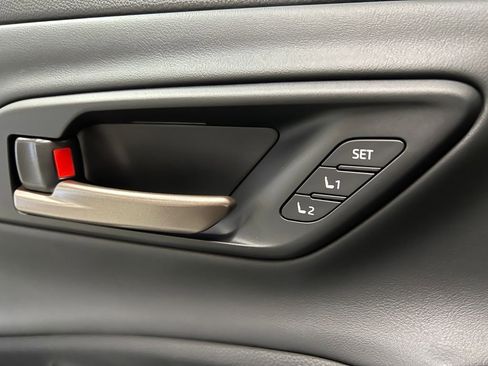 New 2026 Toyota Crown Signia image 39