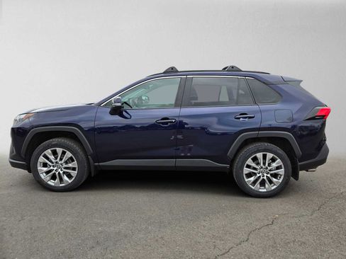 Used 2024 Toyota RAV4 XLE Premium w/ Weather Package AWD/4WD image 7