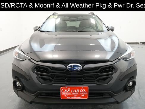 Used 2024 Subaru Crosstrek 2.0i Premium image 2
