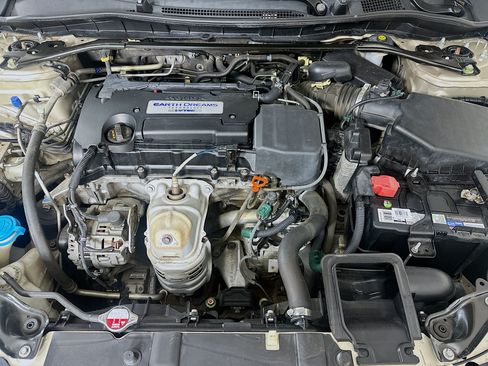 Used 2015 Honda Accord EX-L image 31