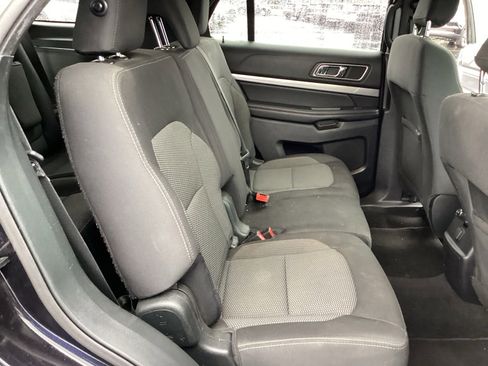 Used 2019 Ford Explorer XLT w/ Equipment Group 201A image 17