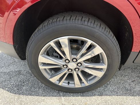 Used 2022 Cadillac XT5 Premium Luxury w/ Platinum Package FWD image 18