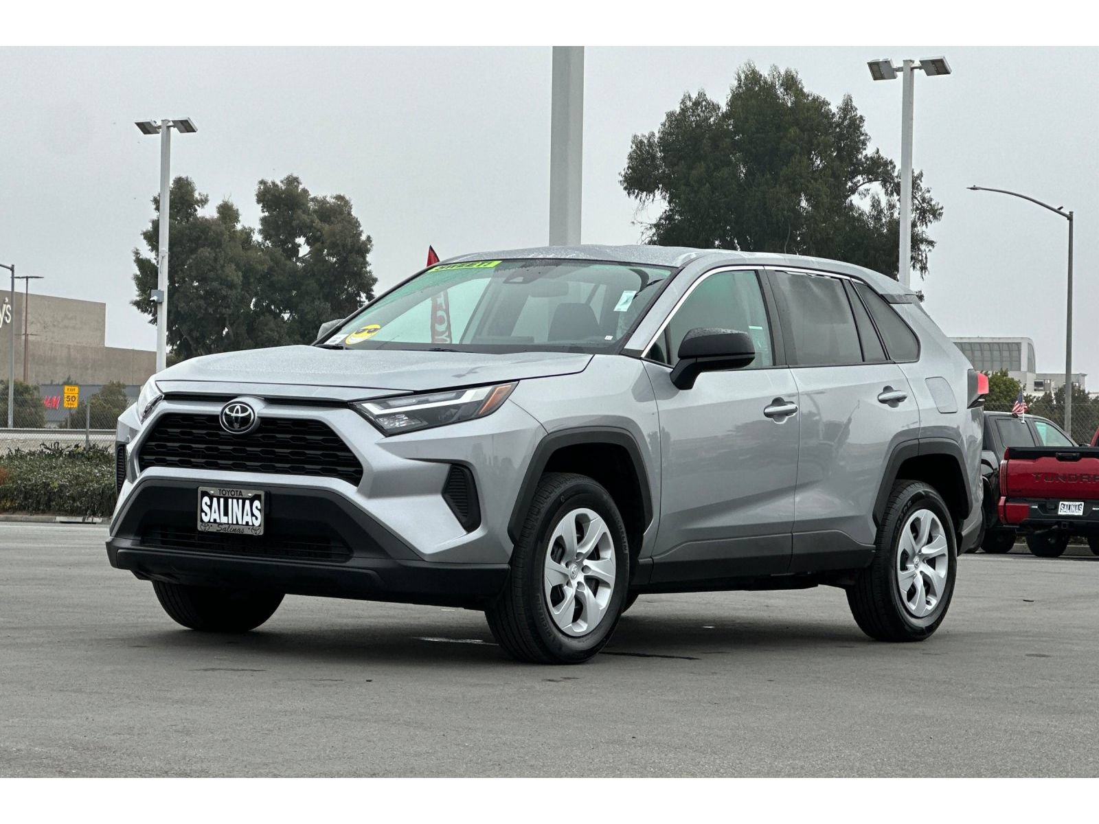 Used 2025 Toyota RAV4 LE AWD/4WD image 8