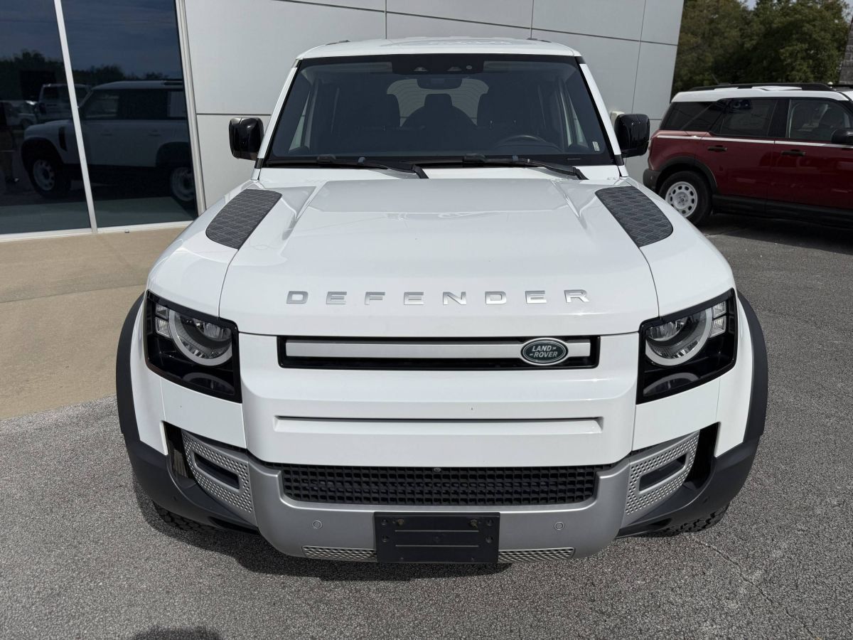Used 2020 Land Rover Defender 110 AWD/4WD image 7