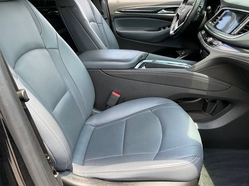 Used 2022 Buick Enclave Essence w/ LPO, Floor Liner Package AWD/4WD image 21
