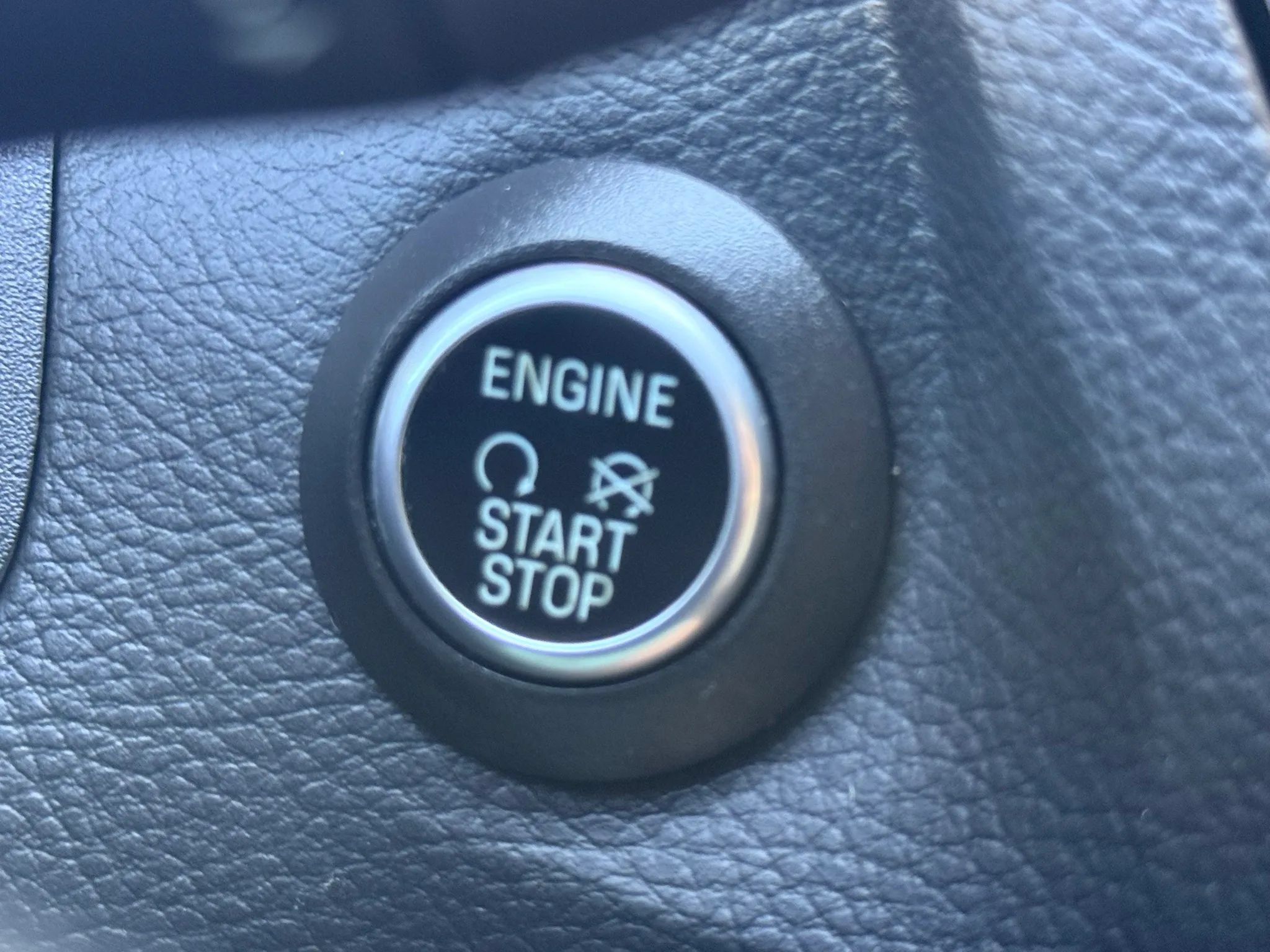 Used 2016 Ford Focus Titanium FWD image 3