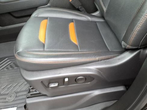 Used 2024 GMC Sierra 2500 AT4 w/ AT4 Premium Plus Package image 23