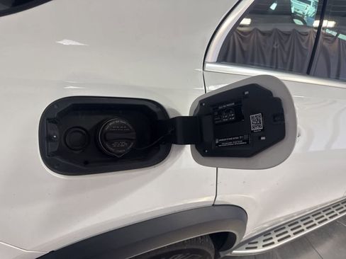 Used 2021 Mercedes-Benz GLE 350 w/ Premium Package image 14