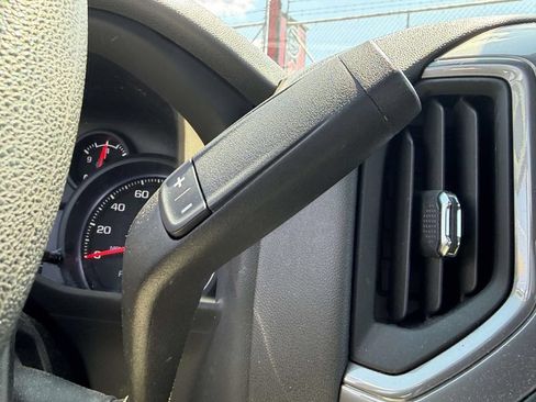 Used 2024 Chevrolet Silverado 1500 W/T w/ WT Value Package AWD/4WD image 31