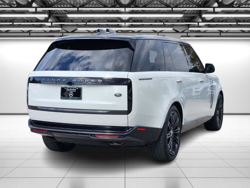 Used 2022 Land Rover Range Rover Long Wheelbase SE image 9