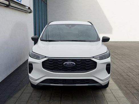 Certified 2023 Ford Escape ST-Line w/ Tech Pack #1 AWD/4WD image 8