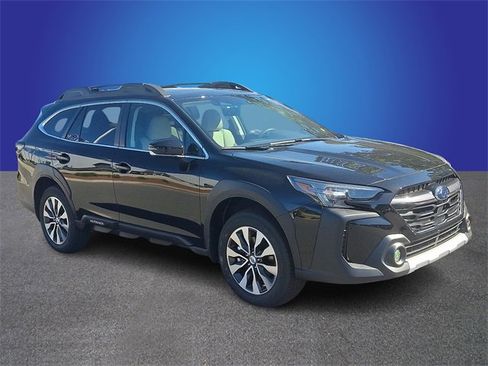 New 2025 Subaru Outback Limited image 2