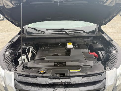 Used 2024 Nissan Pathfinder Platinum image 18