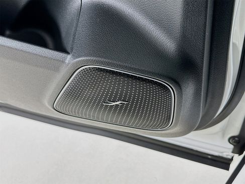 New 2026 Mercedes-Benz GLB 35 AMG 4MATIC image 27