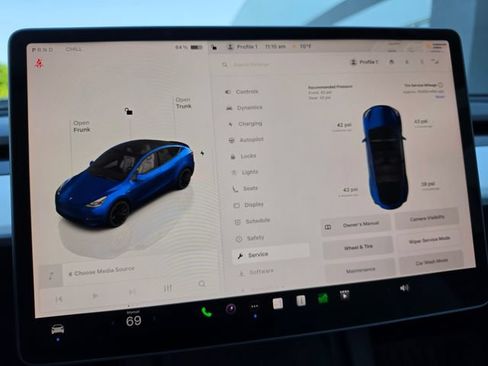 Used 2023 Tesla Model Y Performance AWD/4WD image 60