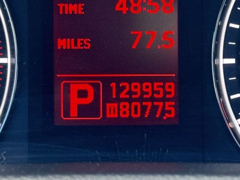 Used 2009 INFINITI G37 x w/ Premium Pkg image 9