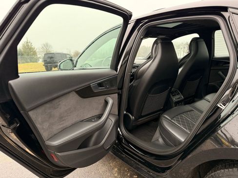 Used 2019 Audi S4 Premium Plus w/ Premium Plus Package image 22