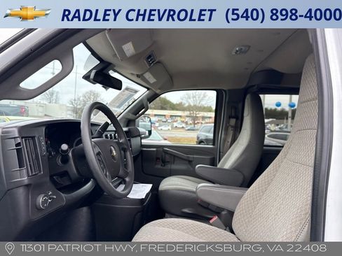 Certified 2024 Chevrolet Express 3500 LT w/ LT Preferred Equipment Group image 3