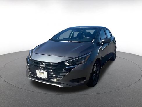 Used 2025 Nissan Versa SV image 7