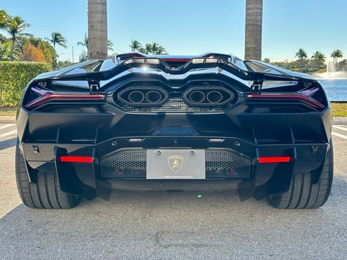 Used 2025 Lamborghini Revuelto AWD/4WD image 8
