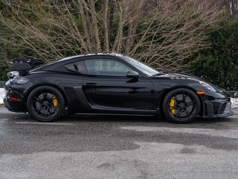 Certified 2025 Porsche 718 Cayman GT4 RS w/ Weissach Package image 8