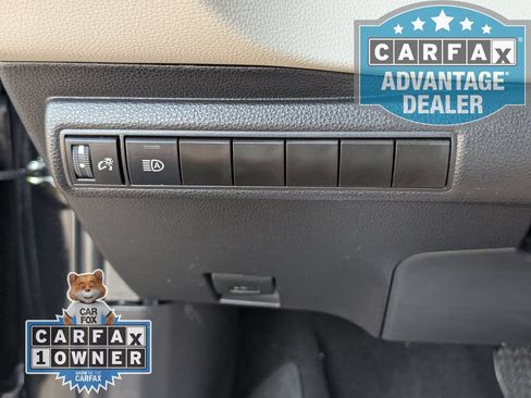 Used 2025 Toyota Corolla LE FWD image 12