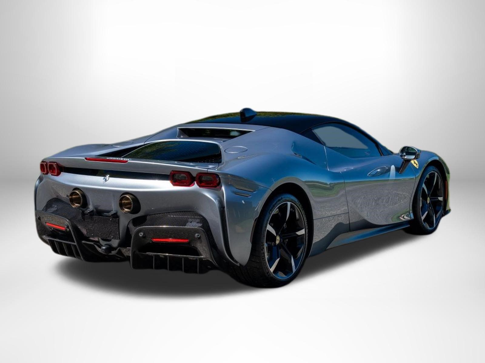 Used 2022 Ferrari SF90 Stradale AWD/4WD image 7