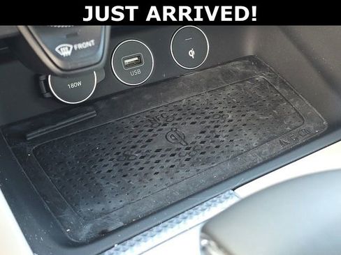 Used 2022 Genesis G70 3.3T RWD image 19