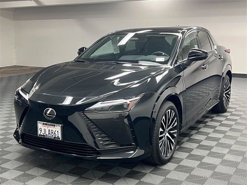 Used 2023 Lexus RZ 450e Premium image 2