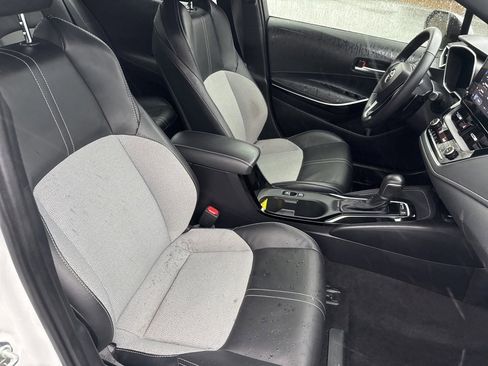 Used 2023 Toyota Corolla XSE image 25