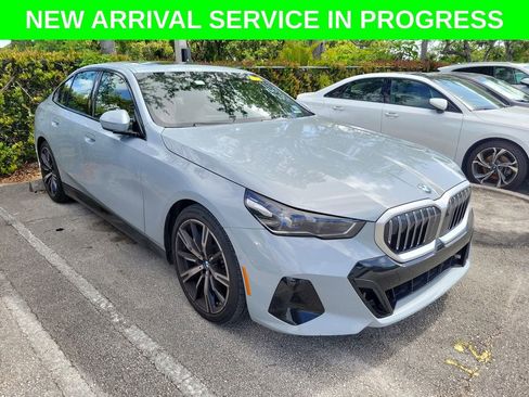 Used 2024 BMW 530i w/ M Sport Package image 1