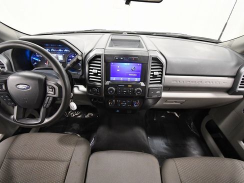Used 2022 Ford F250 XLT w/ XLT Value Package image 3