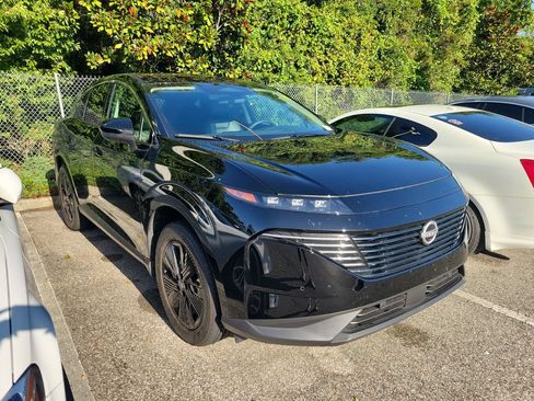 Used 2025 Nissan Murano SV FWD image 2