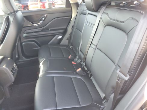 New 2026 Lincoln Corsair Premiere image 28