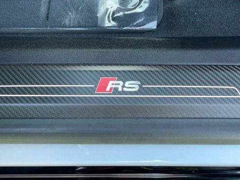 Used 2022 Audi RS e-tron GT w/ Carbon Performance Package image 20