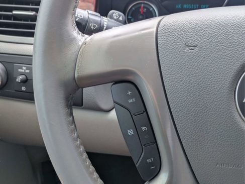 Used 2014 Chevrolet Tahoe LT RWD image 24