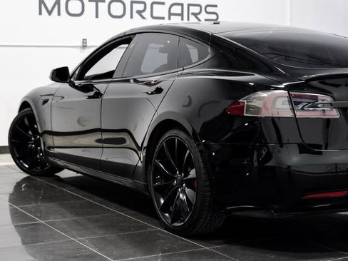 Used 2020 Tesla Model S Long Range Plus image 15