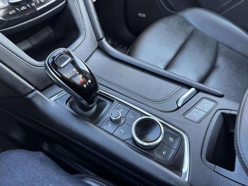 Used 2024 Cadillac XT6 Luxury w/ LPO, Floor Liner Package image 33