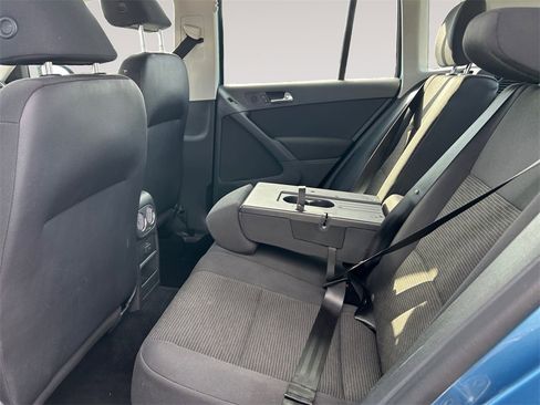 Used 2017 Volkswagen Tiguan Limited w/ Premium Package image 15