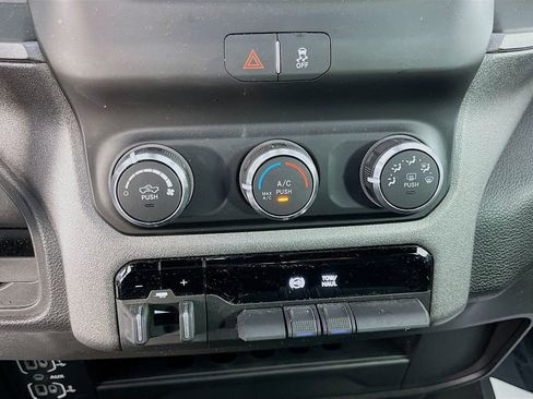 Used 2022 RAM 2500 Tradesman AWD/4WD image 22