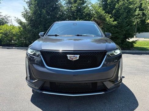 Used 2023 Cadillac XT6 Sport w/ Technology Package AWD/4WD image 13