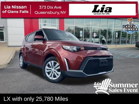 Used 2023 Kia Soul LX FWD image 1