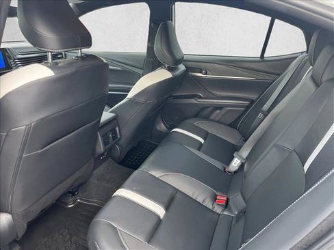 Used 2025 Toyota Camry SE FWD image 10