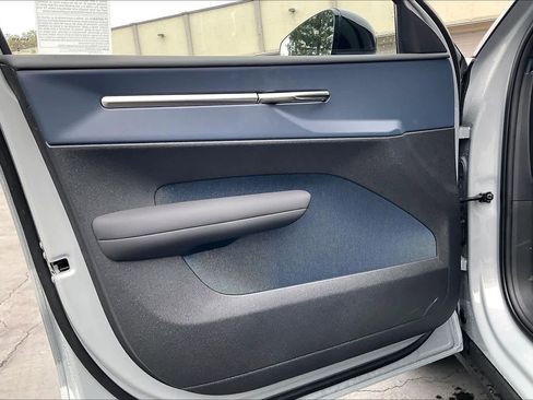 New 2026 Volvo EX30 Plus image 24