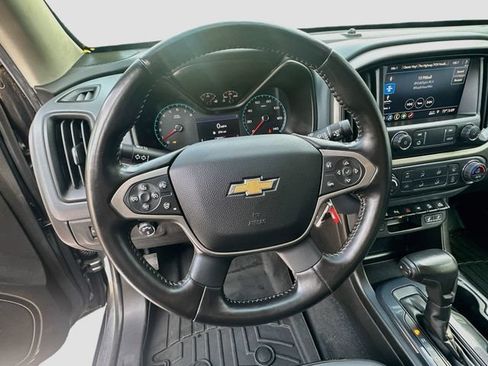 Used 2021 Chevrolet Colorado Z71 w/ Safety Package AWD/4WD image 12