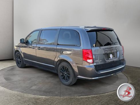 Used 2020 Dodge Grand Caravan GT image 3