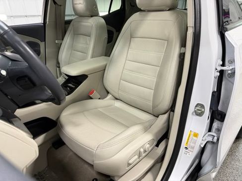 Used 2023 GMC Terrain Denali w/ LPO, Floor Liner Package AWD/4WD image 24