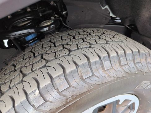 Used 2024 Toyota Tacoma TRD Off-Road AWD/4WD image 28